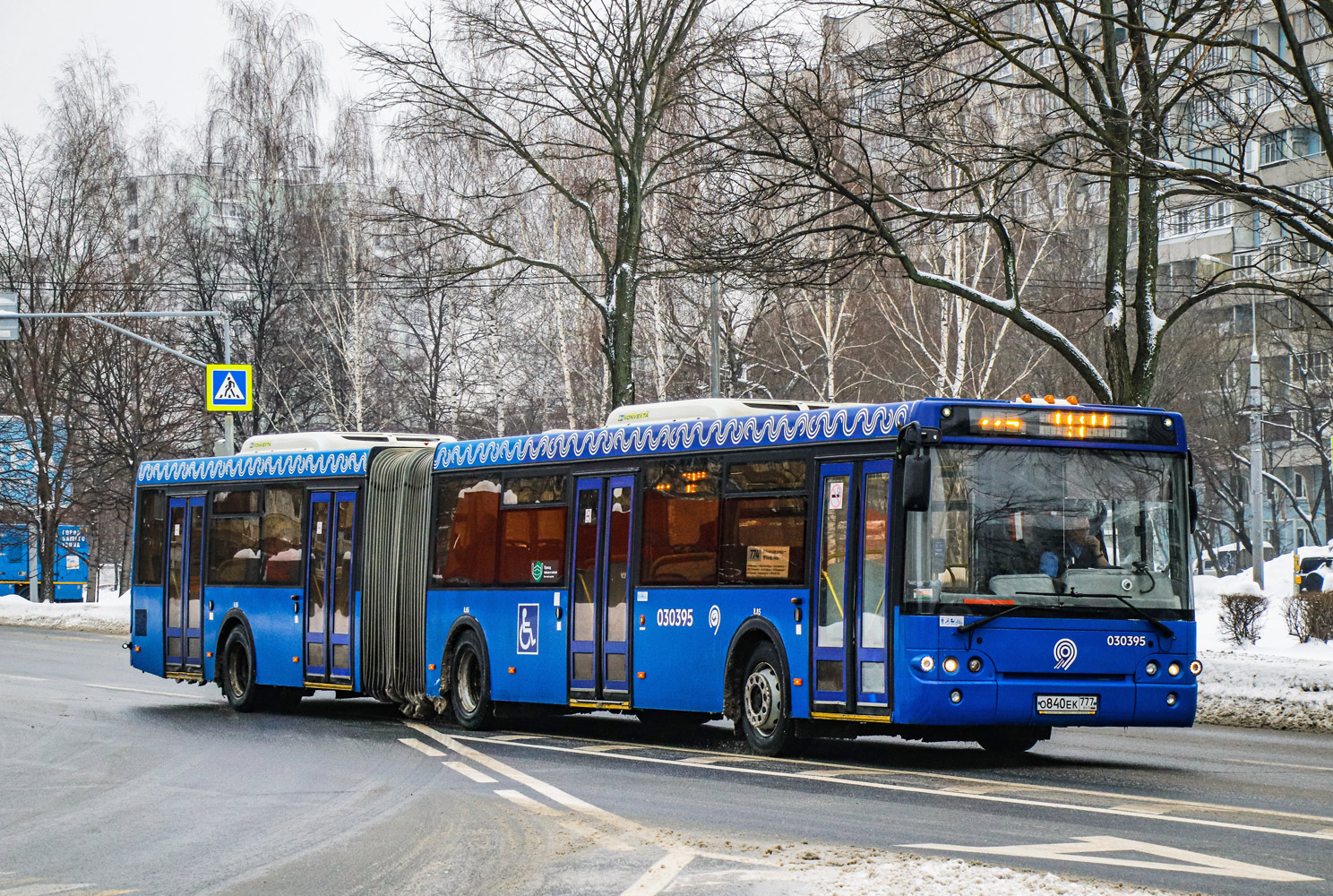 Москва, ЛиАЗ-6213.22 № 030395