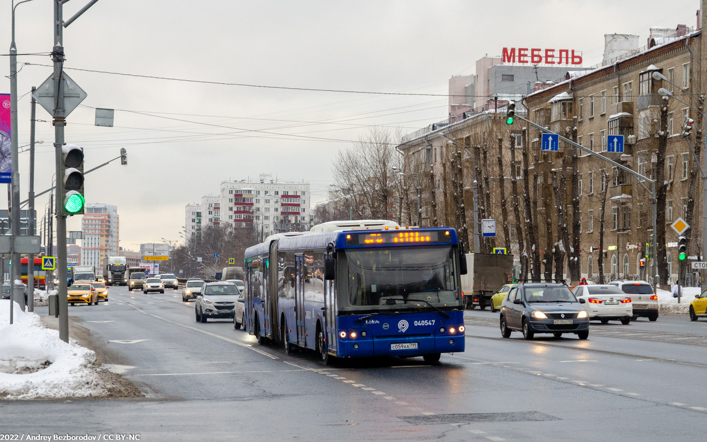 Moskva, LiAZ-6213.22 č. 040547