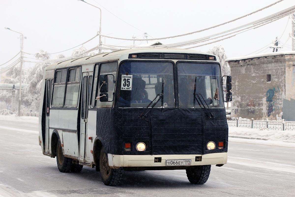 Sacha (Jakutsko), PAZ-32054 č. Х 066 ЕУ 199