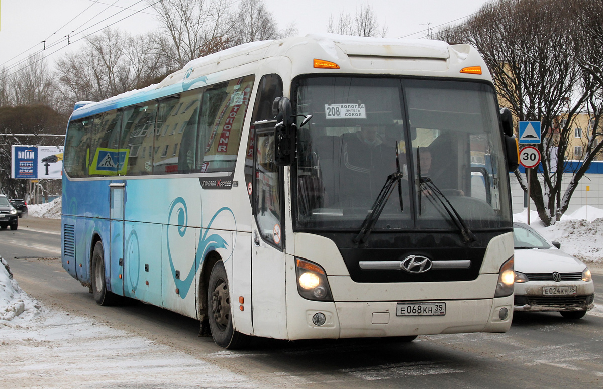 Вологодская область, Hyundai Universe Xpress Noble № Е 068 КН 35