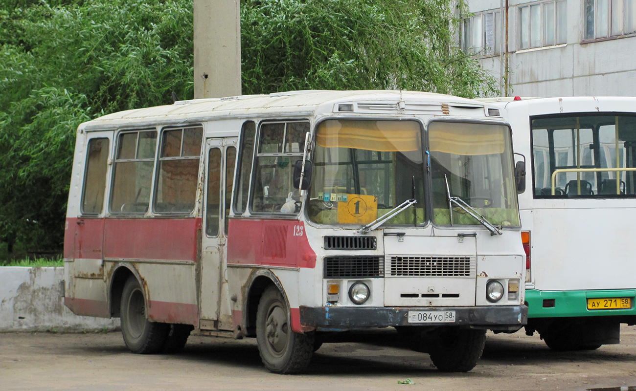 Пензенская вобласць, ПАЗ-3205 (00) № 123