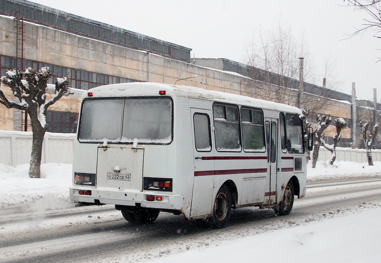 Кировская область, ПАЗ-3205-110 № Е 222 ОЕ 43