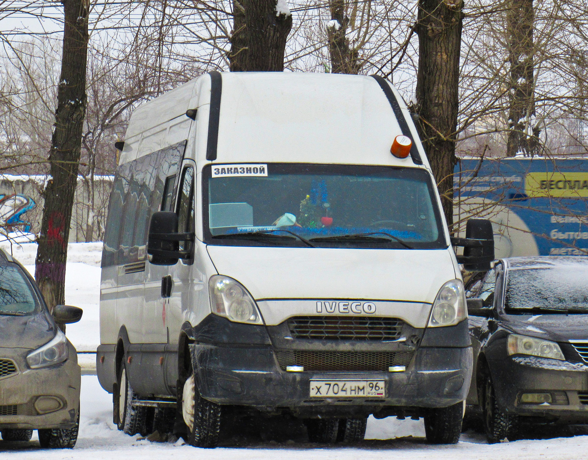 Sverdlovsk region, Nizhegorodets-2227US (IVECO Daily) № Х 704 НМ 96