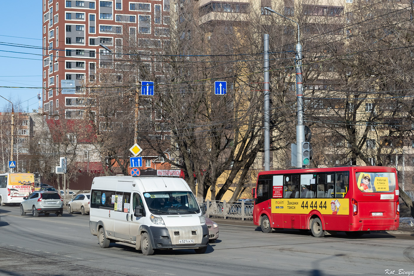 Рязанская область, Нижегородец-2227SK (Peugeot Boxer) № Е 521 СК 62; Рязанская область, ПАЗ-320435-04 "Vector Next" № 33