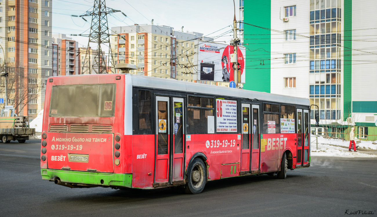 Новосибирская область, ЛиАЗ-5256.53 № Е 854 СЕ 154