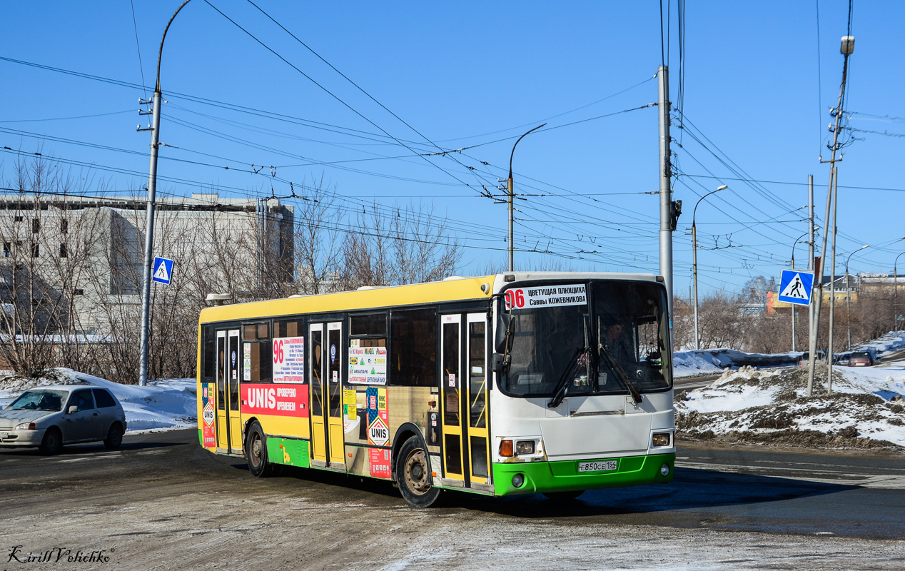 Новосибирская область, ЛиАЗ-5256.53 № Е 850 СЕ 154