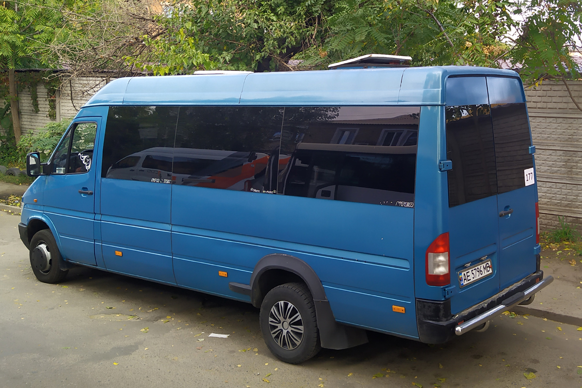 Днепропетровская область, Mercedes-Benz Sprinter W904 412D № AE 5796 MB