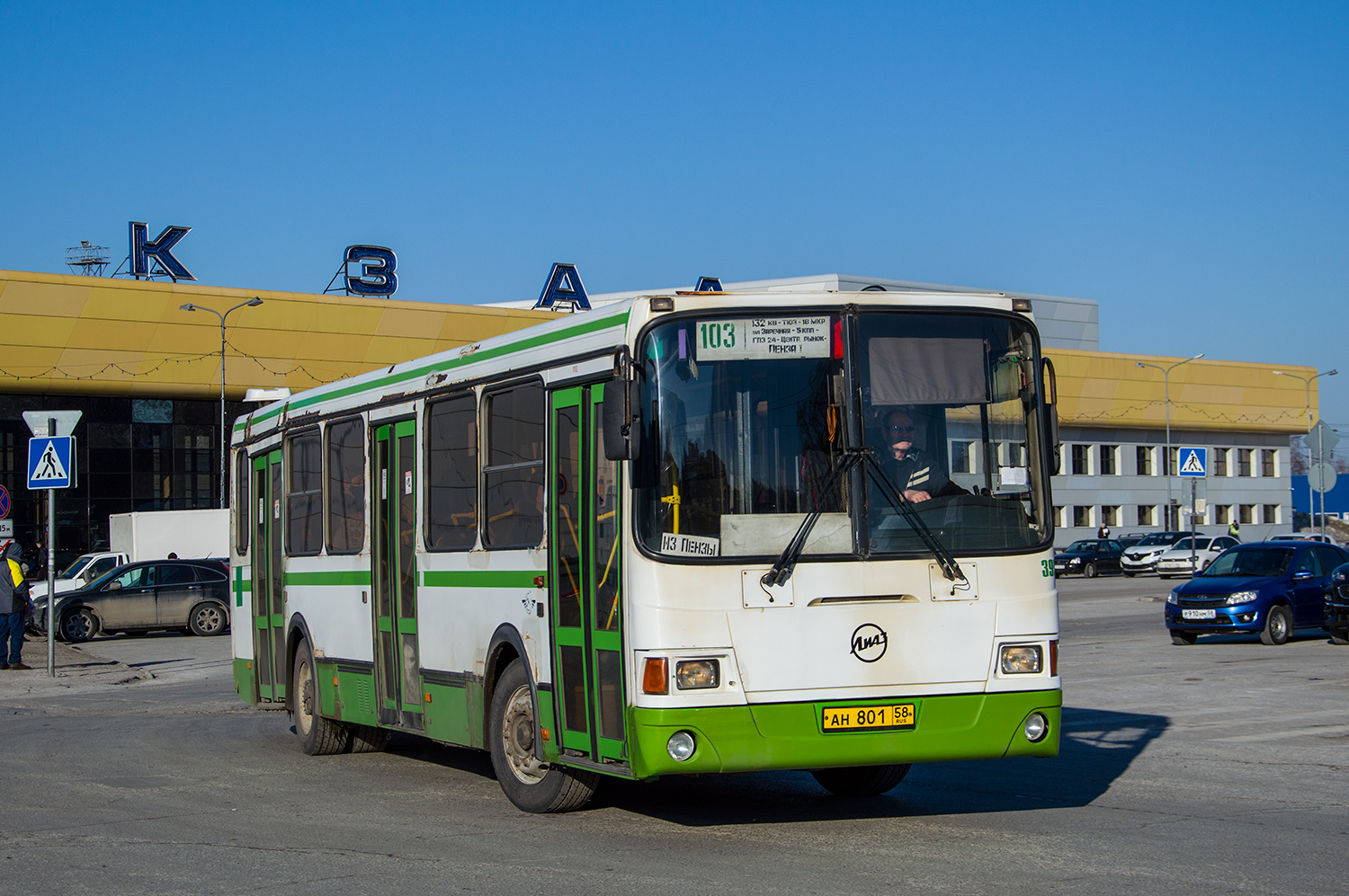 Penza region, LiAZ-5256.46 # 399