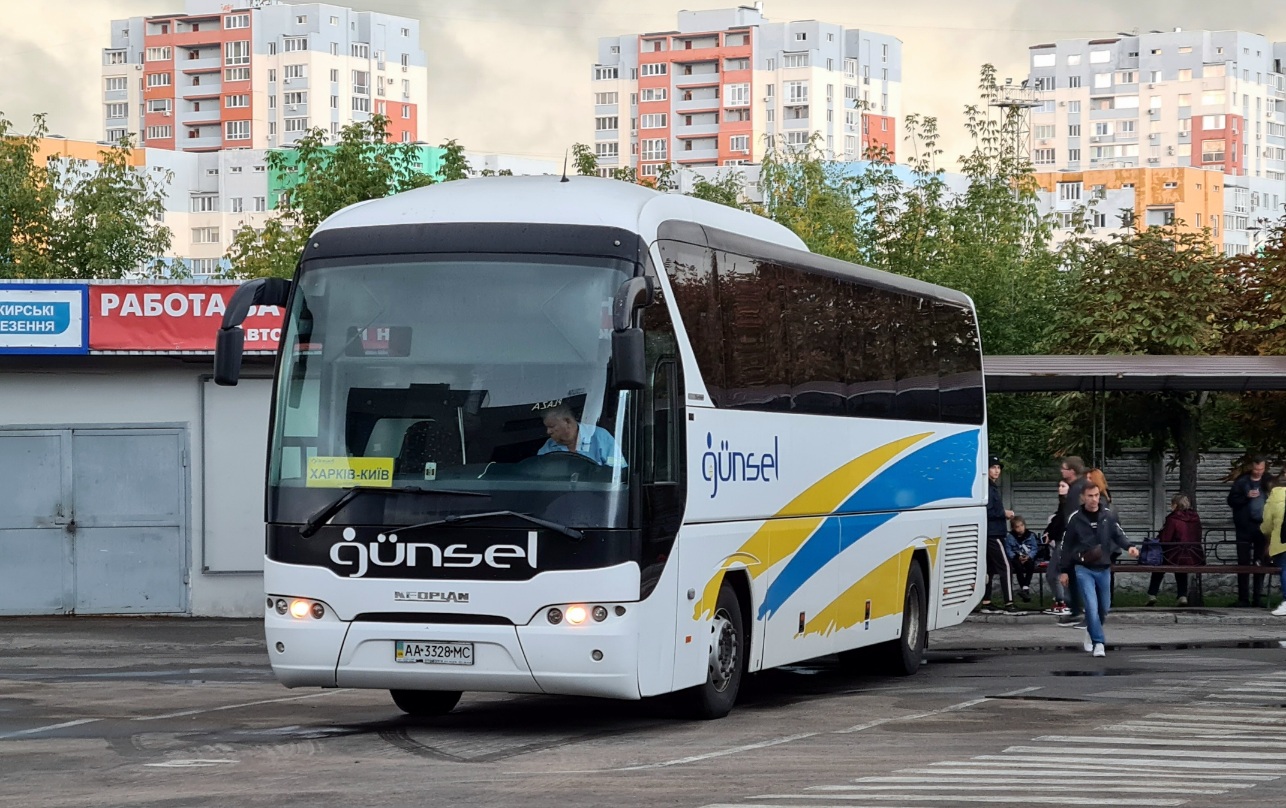 Киев, Neoplan P21 N2216SHD Tourliner SHD № AA 3328 MC