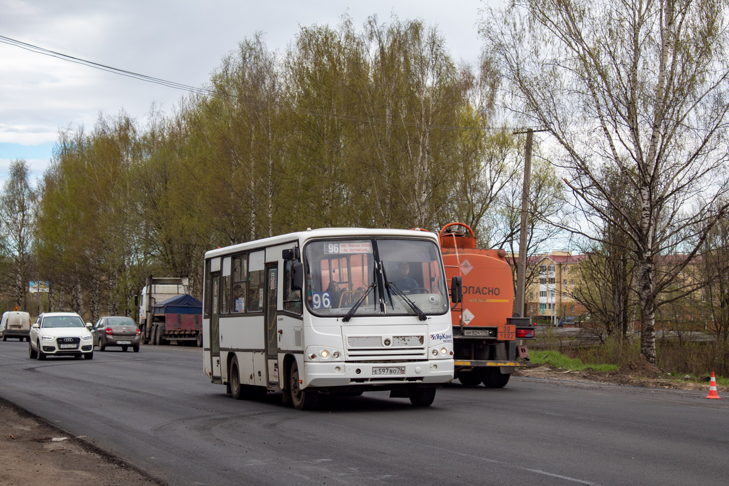 Ярославская область, ПАЗ-320402-05 № Е 597 ВО 76