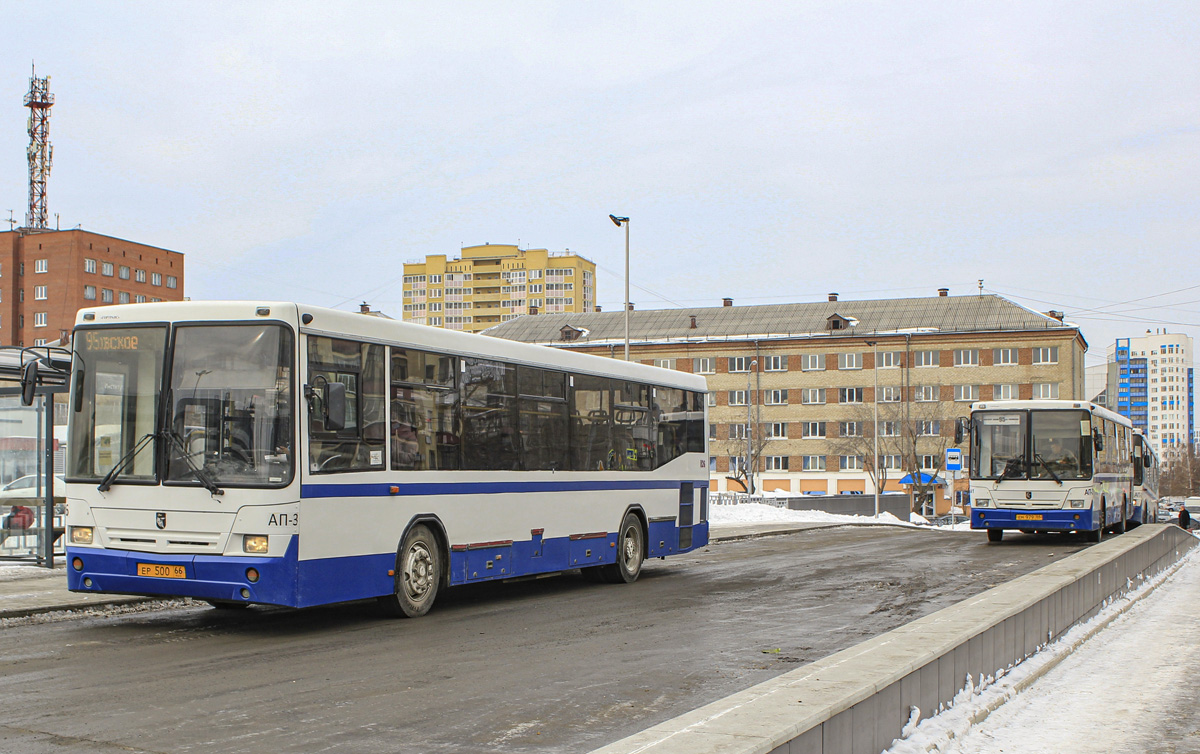 Sverdlovsk region, NefAZ-5299-20-32 # 826