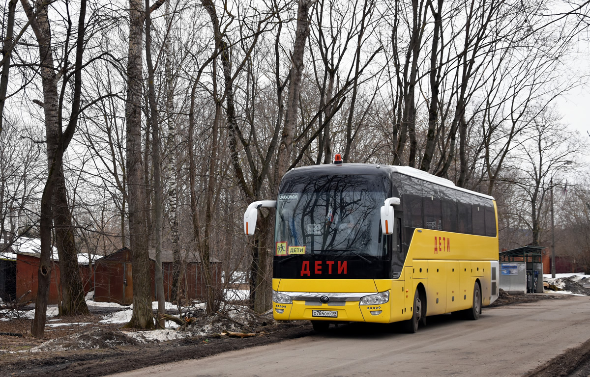 Москва, Yutong ZK6122H9 № О 784 ОУ 799