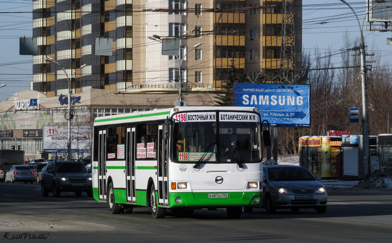 Новосибирская область, ЛиАЗ-5256.36 № В 487 ХО 154