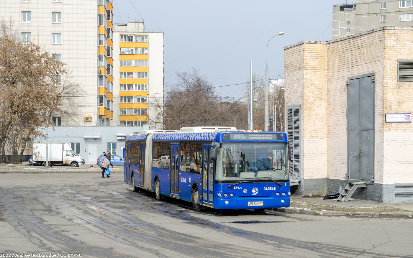 Москва, ЛиАЗ-6213.22 № 040548