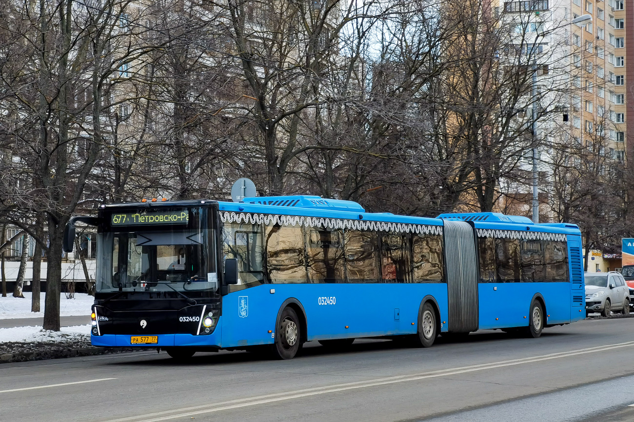 Moskva, LiAZ-6213.65 č. 032450