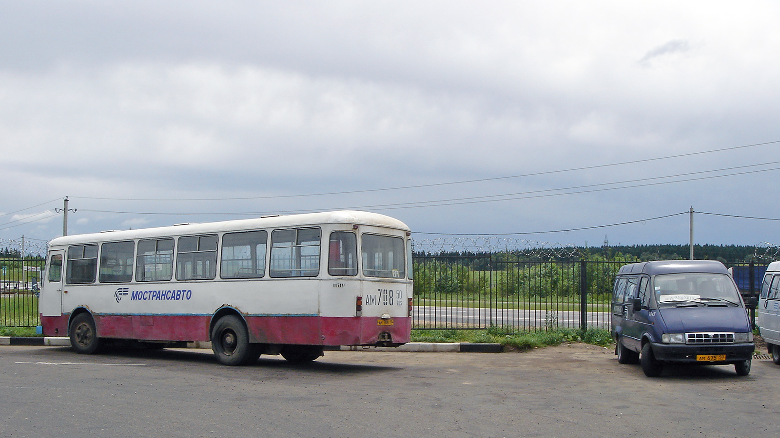 Maskvos sritis, LiAZ-677M Nr. 0619; Maskvos sritis, GAZ-3240 (X5R) Nr. 0645