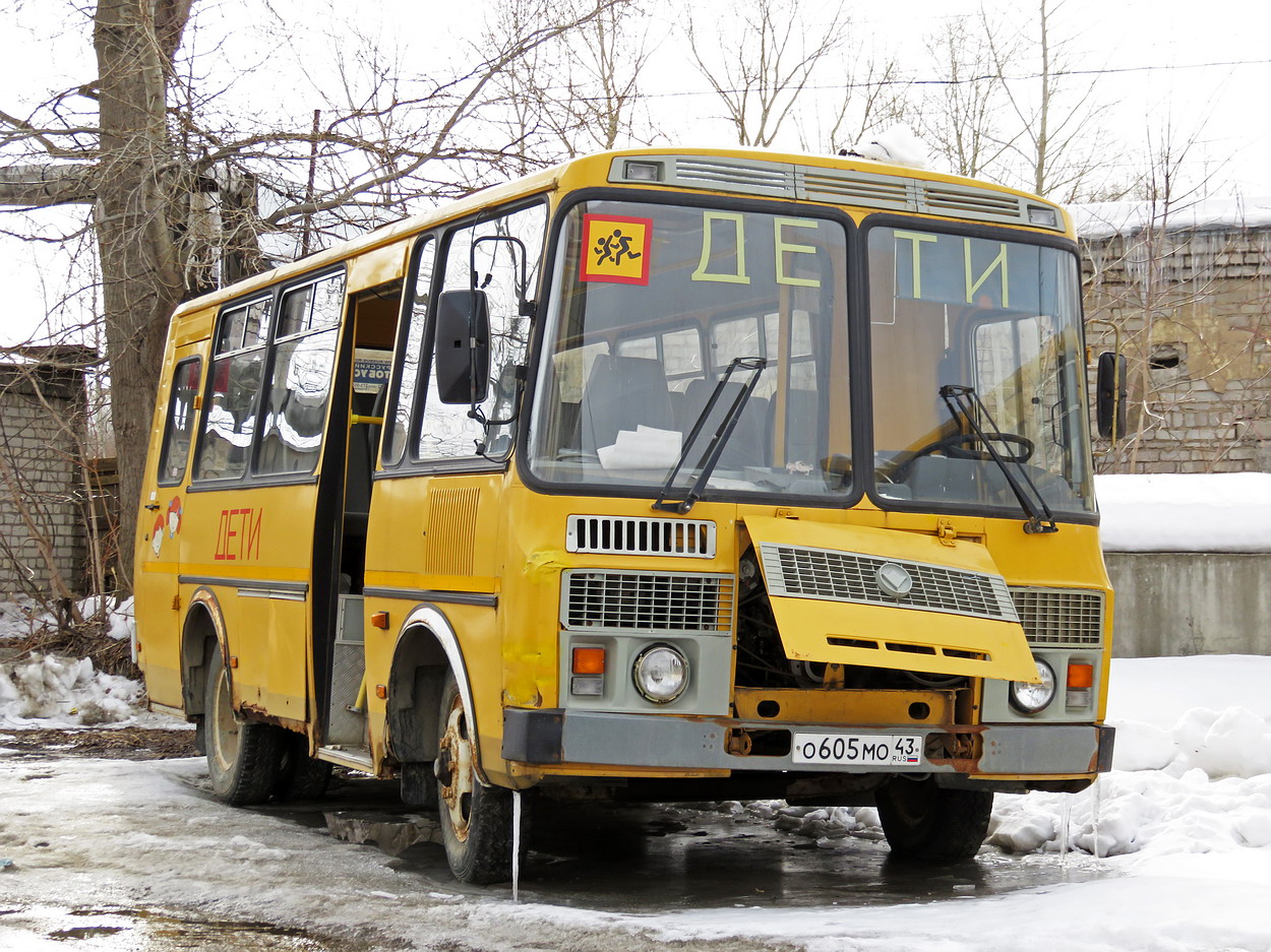 Кировская область, ПАЗ-32053-70 № О 605 МО 43