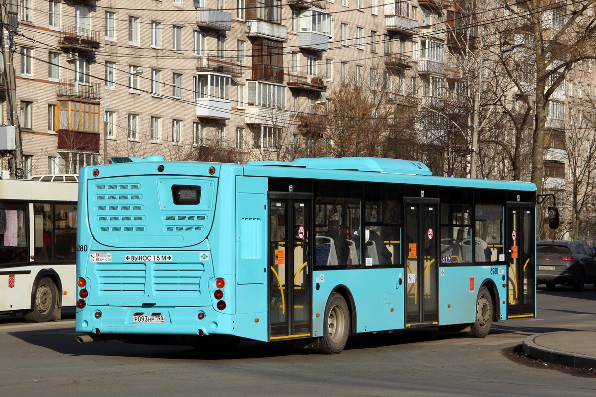 Sankt Petersburg, Volgabus-5270.G2 (LNG) Nr. 6280