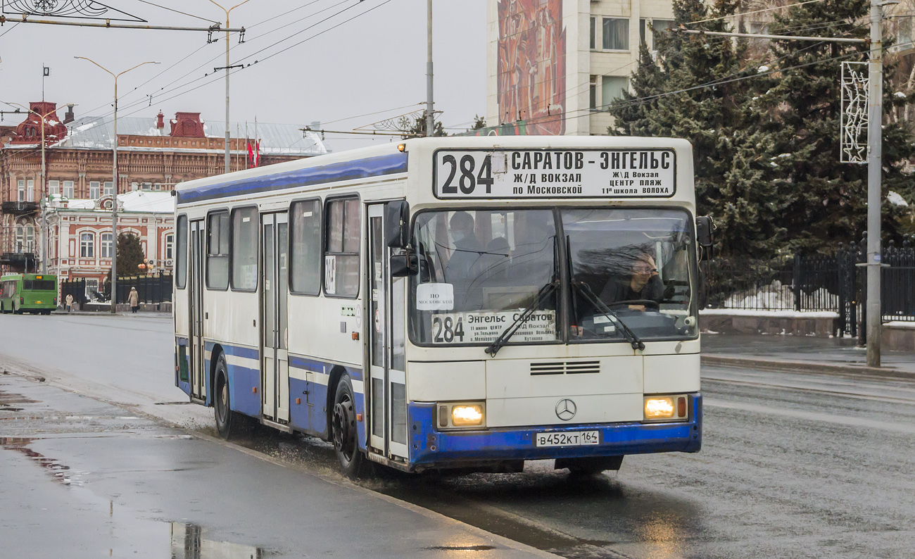 Obwód saratowski, GolAZ-AKA-5225 Nr В 452 КТ 164