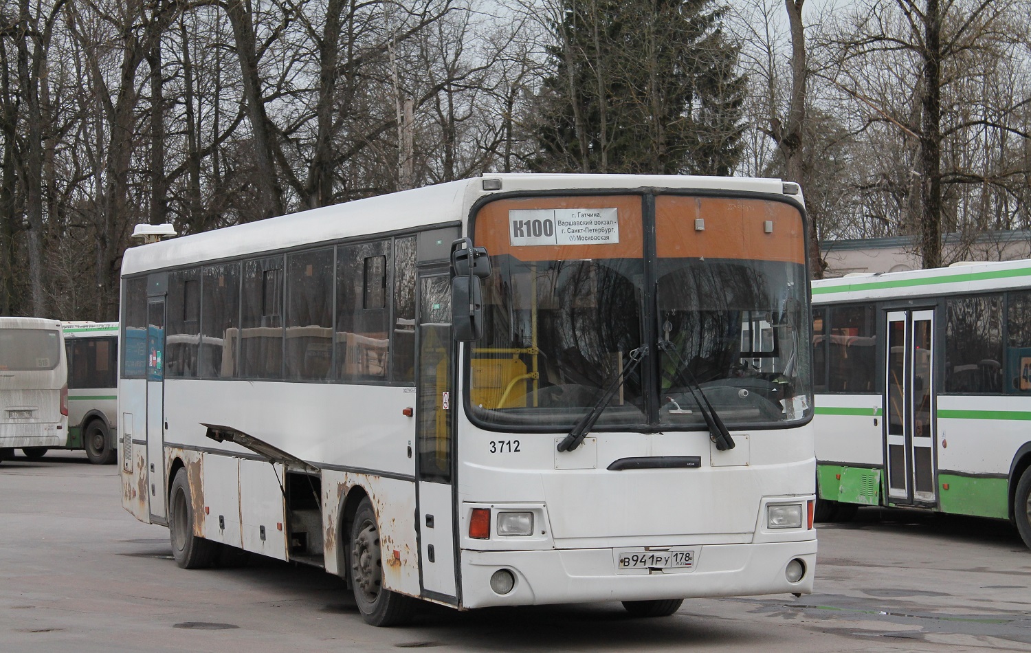 Obwód leningradzki, LiAZ-5256.61 Nr 3712