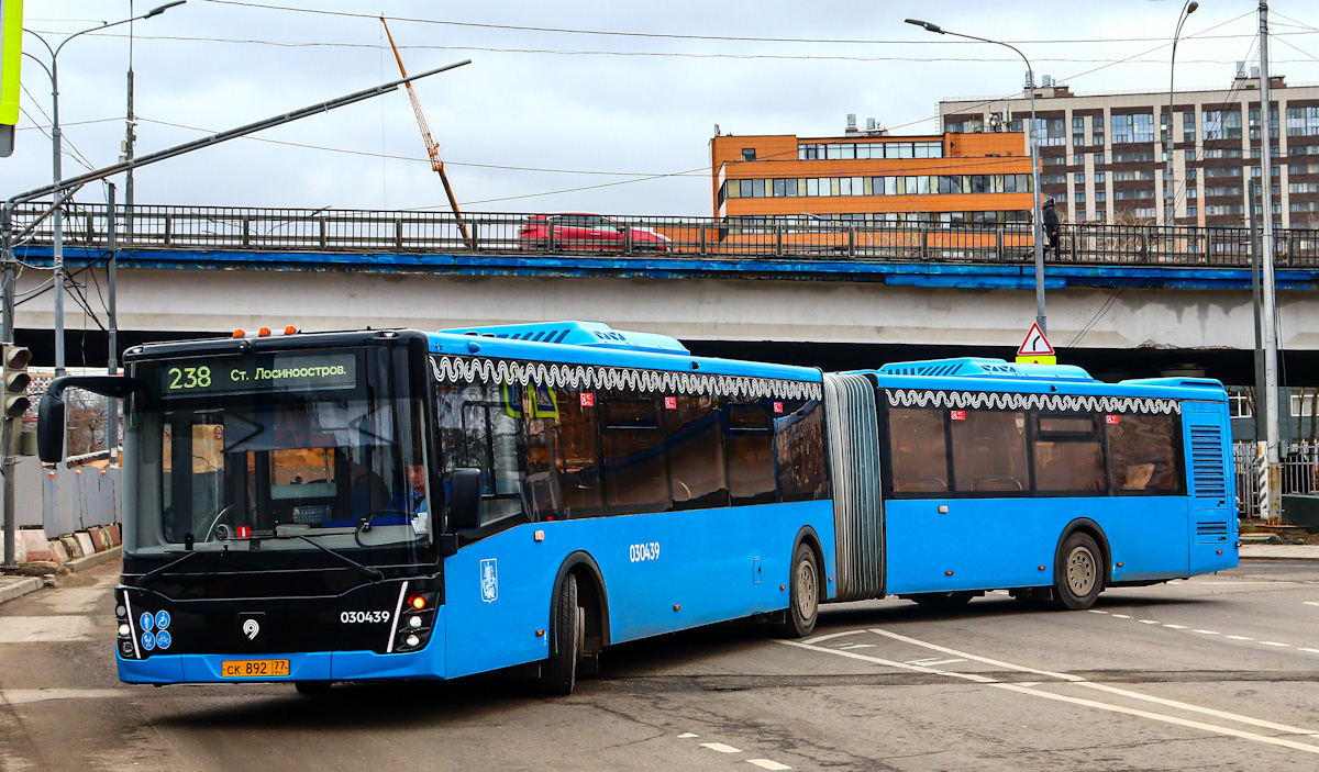 Moskva, LiAZ-6213.65 č. 030439