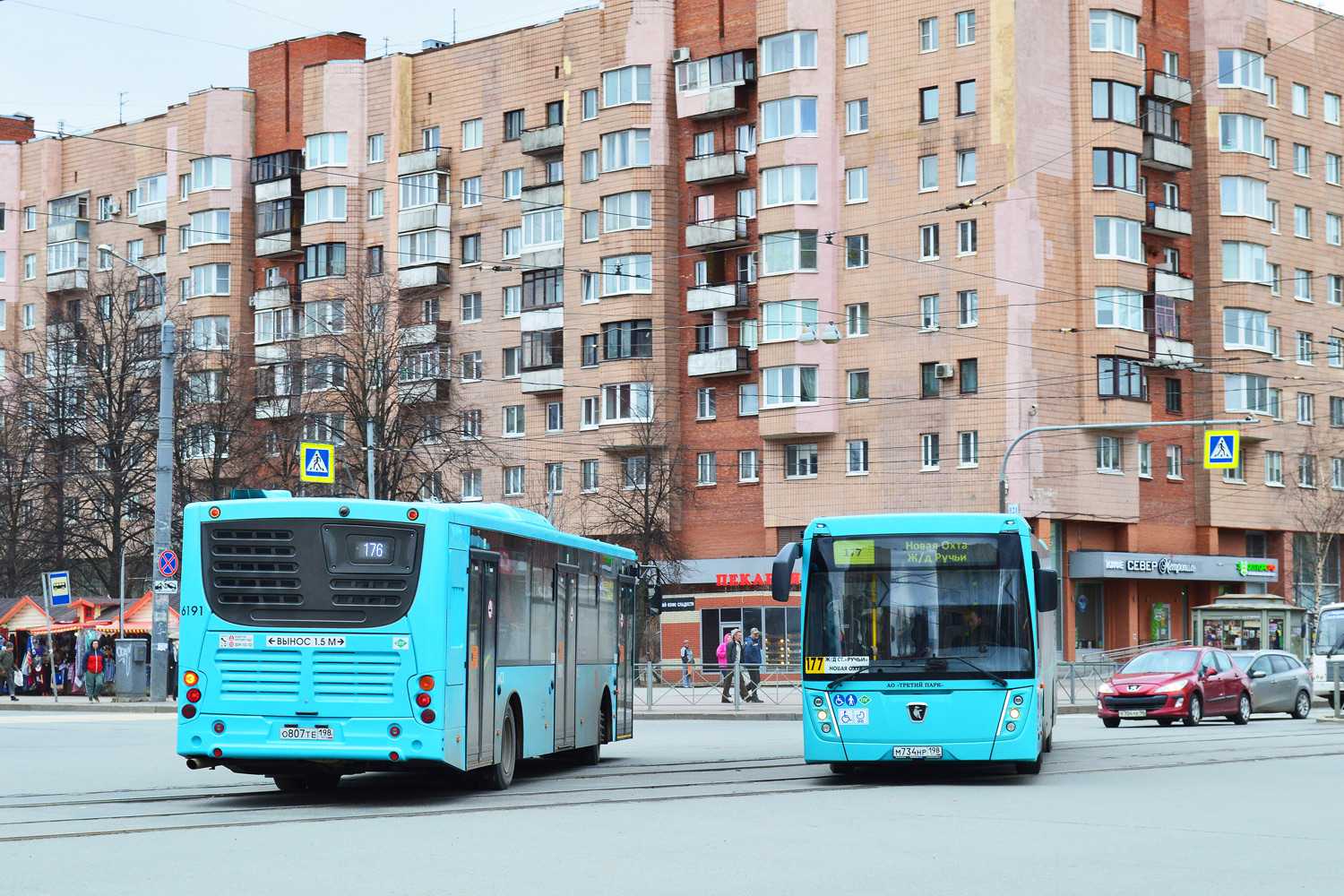 Sanktpēterburga, Volgabus-5270.G2 (LNG) № 6191; Sanktpēterburga, NefAZ-5299-40-57 (LNG) № 35630