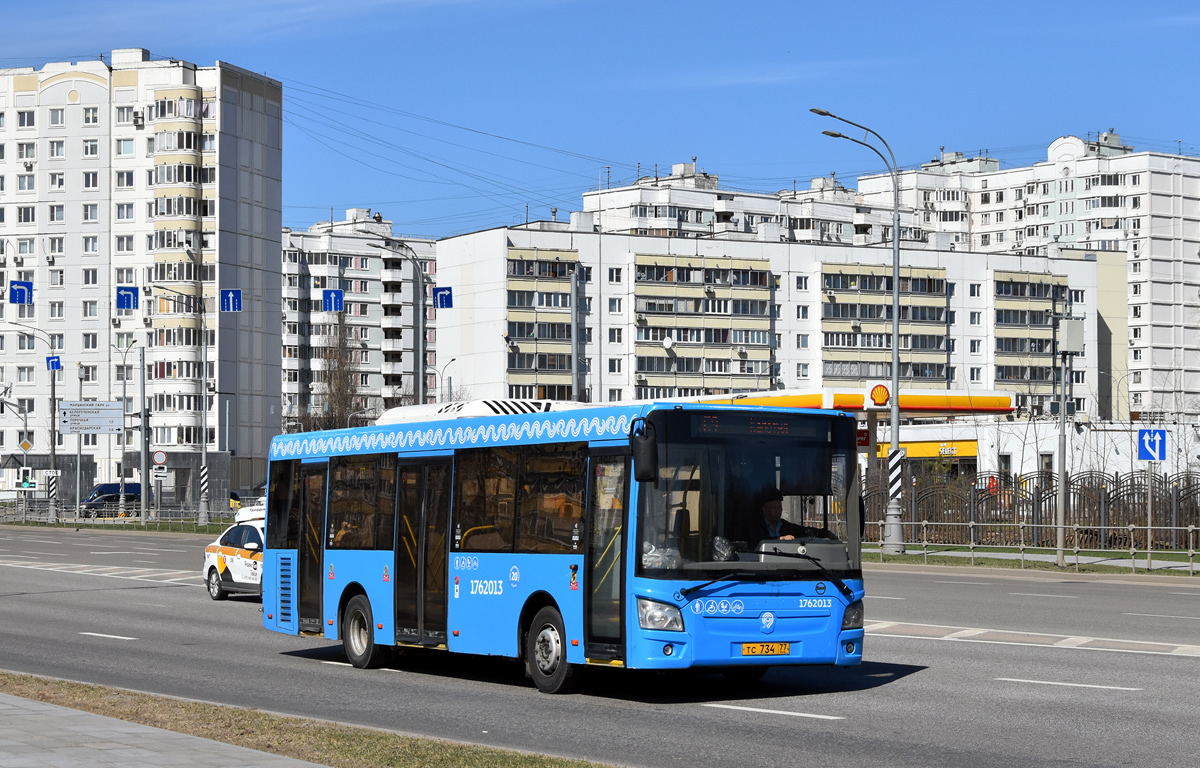 Москва, ЛиАЗ-4292.60 (1-2-1) № 1762013