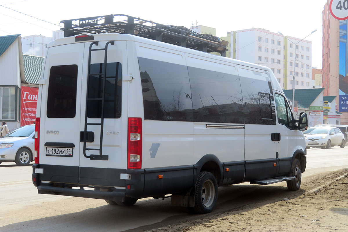 Саха (Якутия), Росвэн-3265 (IVECO Daily 50С15) № О 182 МК 14