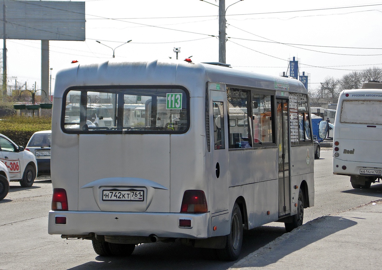 Rostov region, Hyundai County LWB C09 (TagAZ) # Н 742 КТ 761