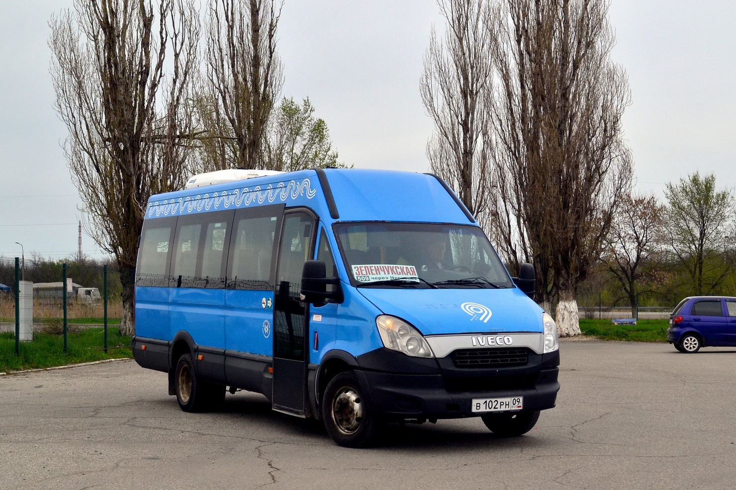 Карачаево-Черкесия, Нижегородец-2227UU (IVECO Daily) № В 102 РН 09