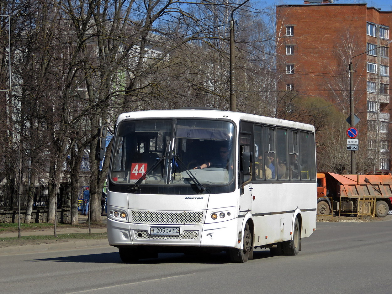 Kirovi terület, PAZ-320412-04 "Vector" sz.: Н 205 СА 69