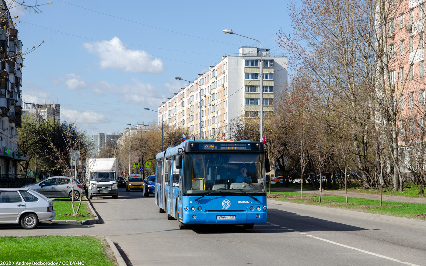 Москва, ЛиАЗ-6213.22 № 040487