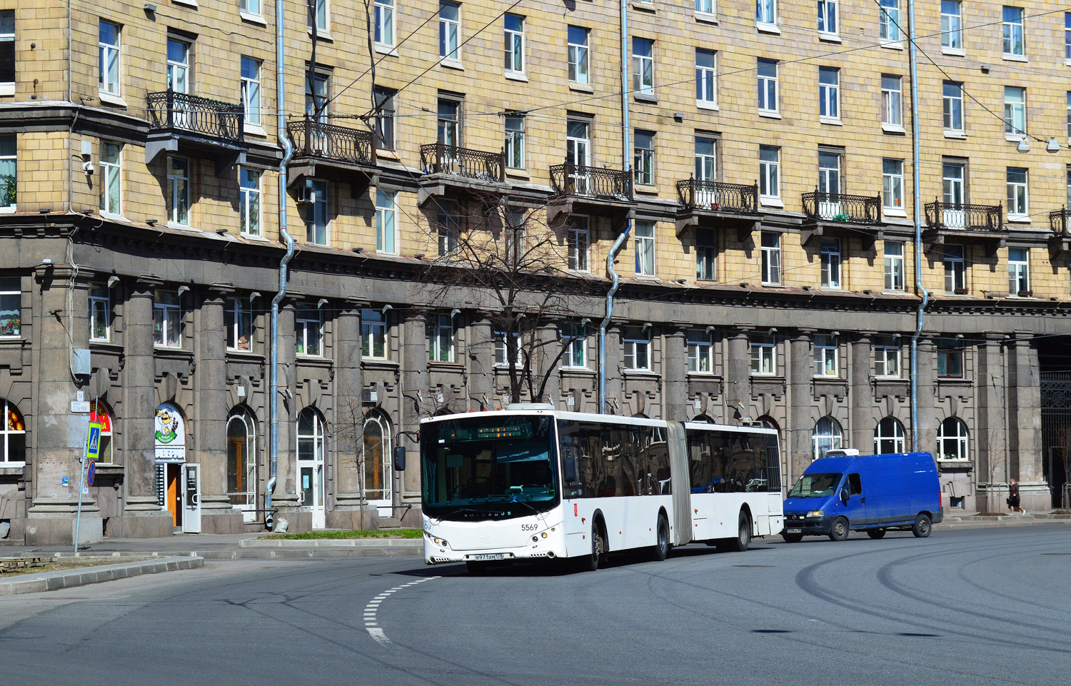 Szentpétervár, Volgabus-6271.00 sz.: 5569