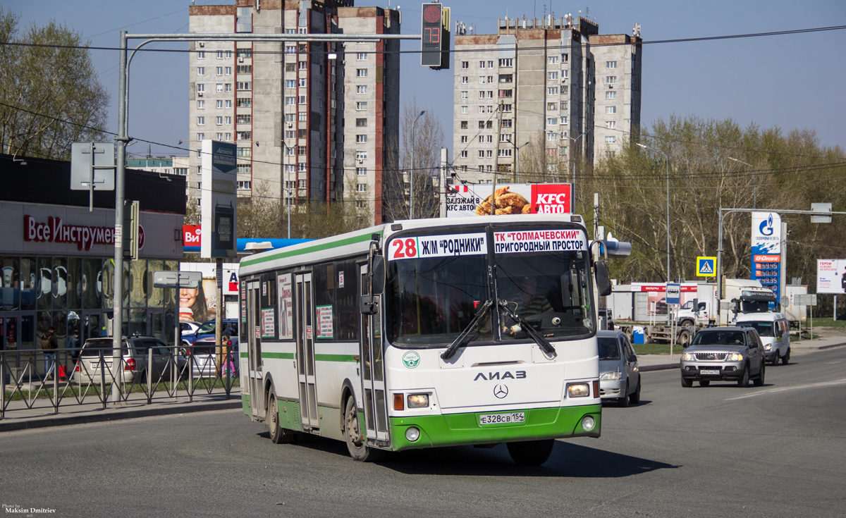 Новосибирская область, ЛиАЗ-5256.60 № Е 328 СВ 154