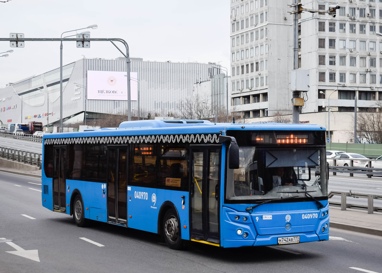 Moskau, LiAZ-5292.22 (2-2-2) Nr. 040970