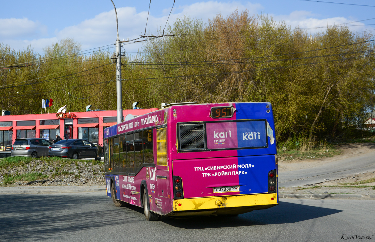 Новосибирская область, МАЗ-103.469 № В 328 ОВ 54