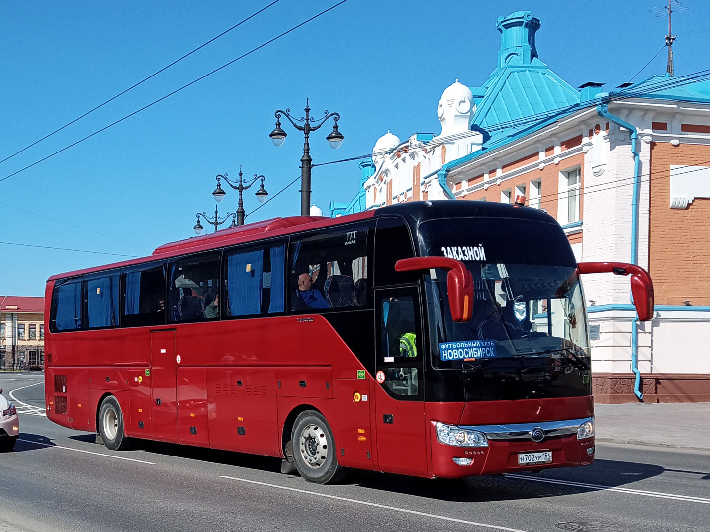 Новосибирская область, Yutong ZK6122H9 № Н 702 УМ 154