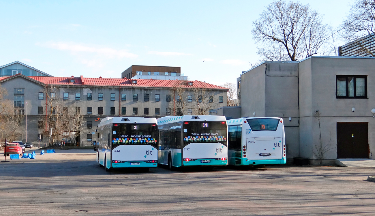 Эстония, Solaris Urbino IV 12 CNG № 1232; Эстония — Harjumaa — Автобусные станции, конечные остановки, площадки, парки, разное