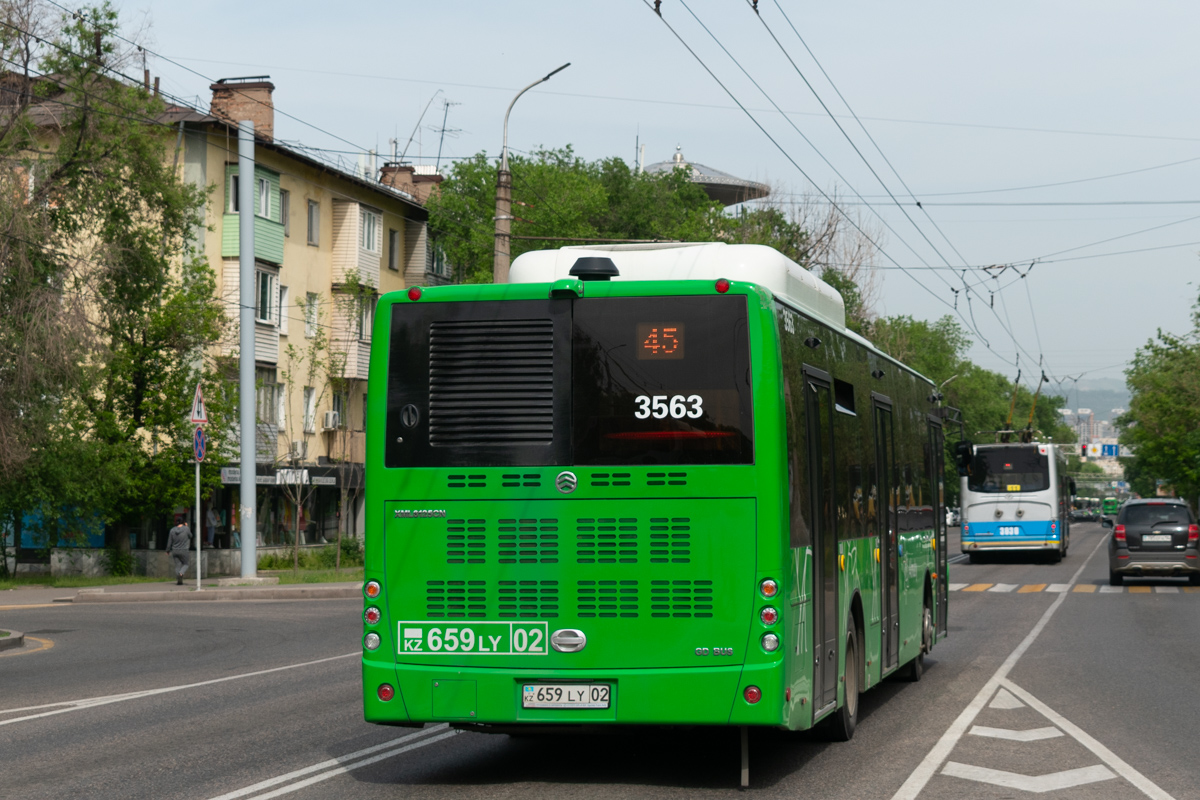 Алматы, Golden Dragon XML6125CN (Hyundai Trans Auto) № 3563