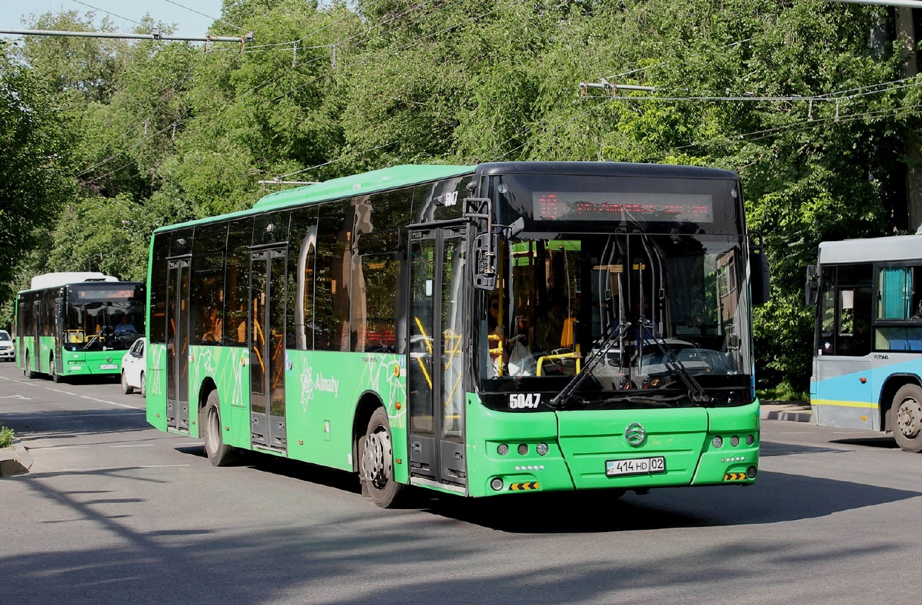 Алматы, Golden Dragon XML6125CR № 5047