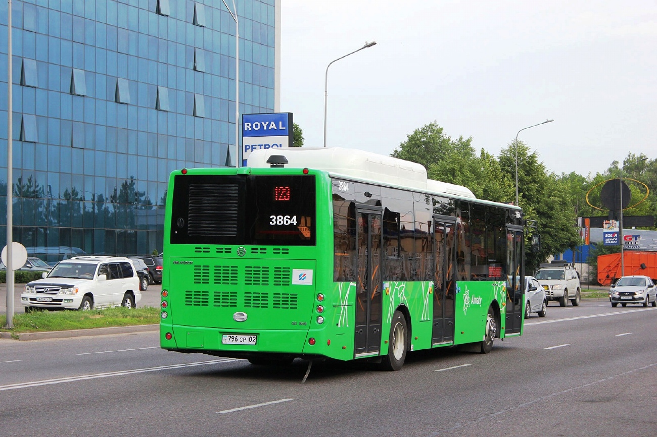 Алматы, Golden Dragon XML6125CN (Hyundai Trans Auto) № 3864