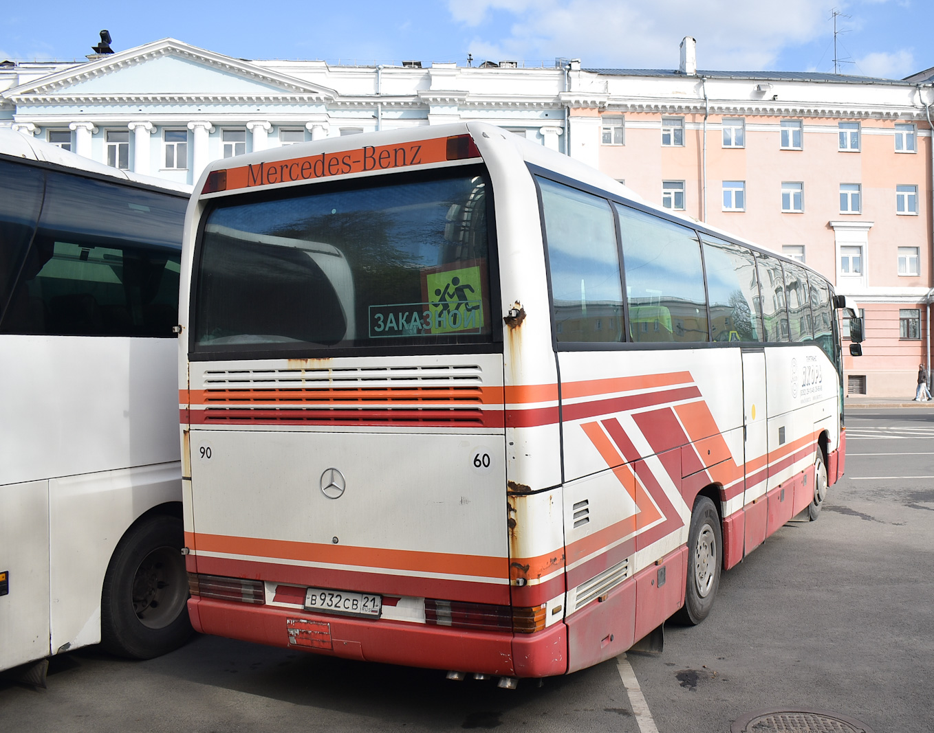 Чувашия, Mercedes-Benz O404-13RHD-L № В 932 СВ 21