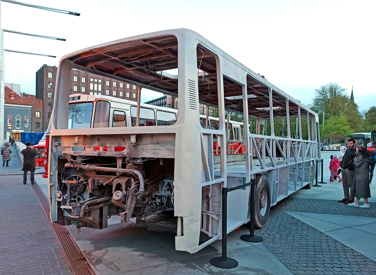 Эстония, Ikarus 250.93 № 3003; Эстония — 100. aastapäev Tallinna bussiliikluses