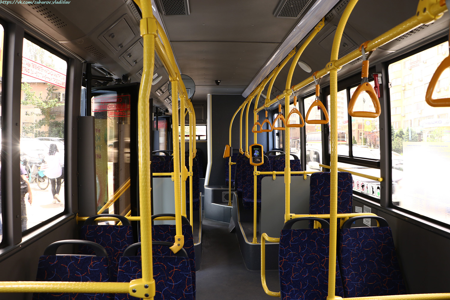 Алматы, Golden Dragon XML6125CN (Hyundai Trans Auto) № 3883 Алматы, Golden Dragon XML6125CN (Hyundai Trans Auto) № 3883