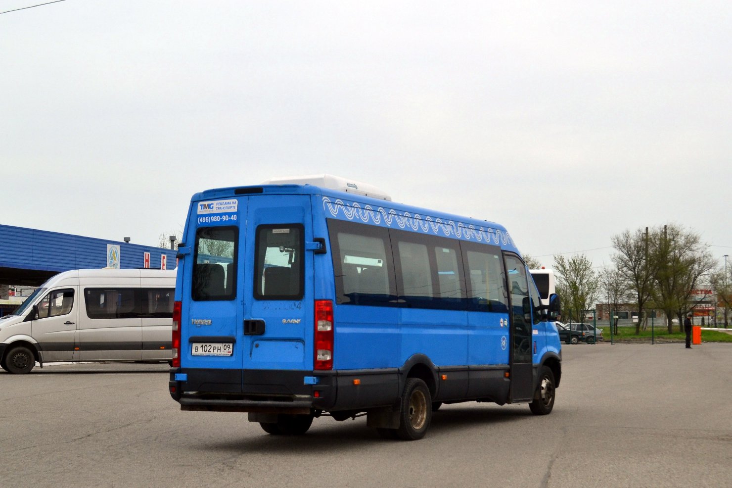Карачаево-Черкесия, Нижегородец-2227UU (IVECO Daily) № В 102 РН 09