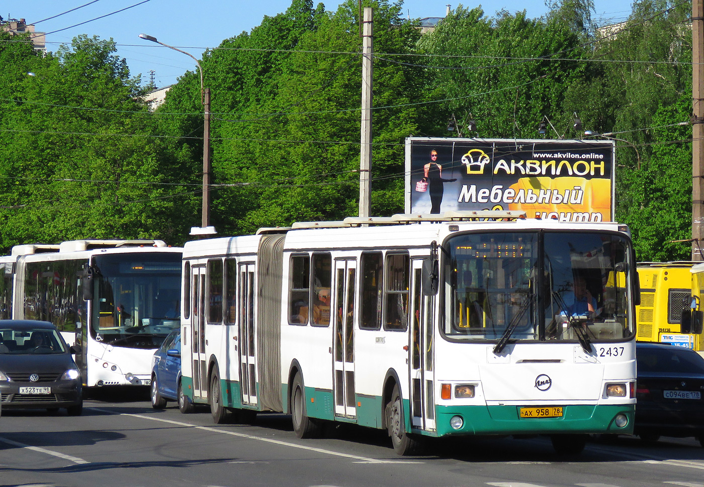 Санкт-Петербург, ЛиАЗ-6212.00 № 2437