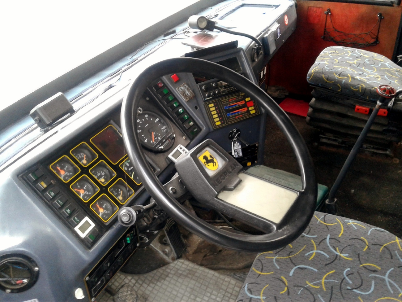 Калининградская область, Neoplan N117 Spaceliner № Р 569 НУ 39 Калининградская область, Neoplan N117 Spaceliner № Р 569 НУ 39