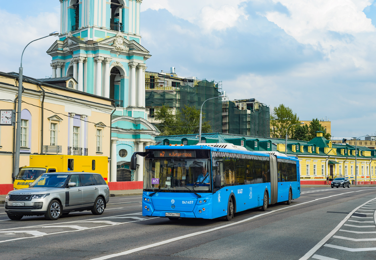 Москва, ЛиАЗ-6213.65 № 041457