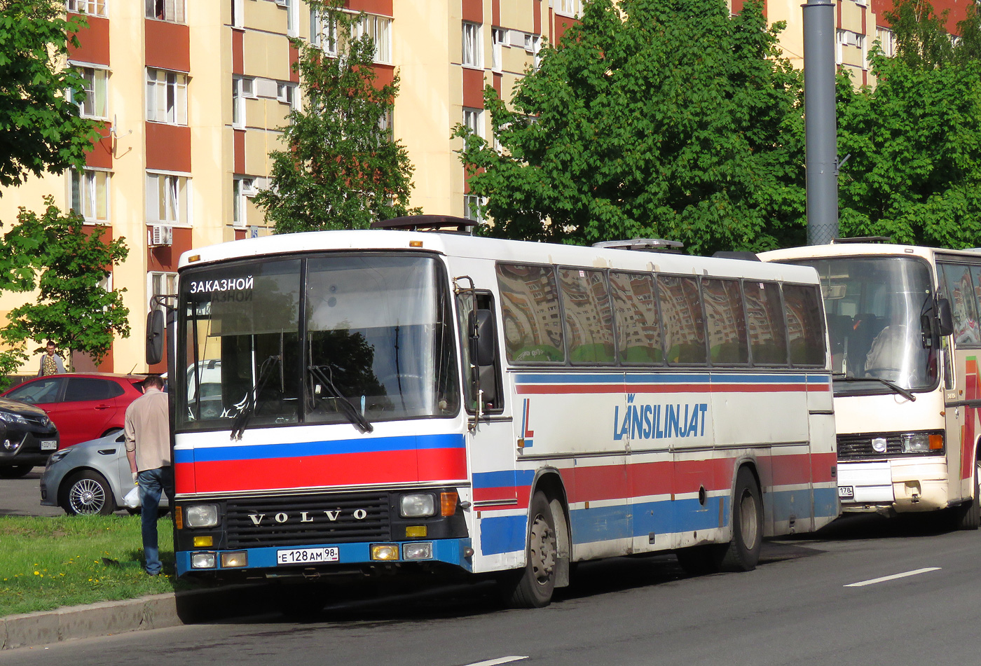 Санкт-Петербург, Lahti 32 № Е 128 АМ 98