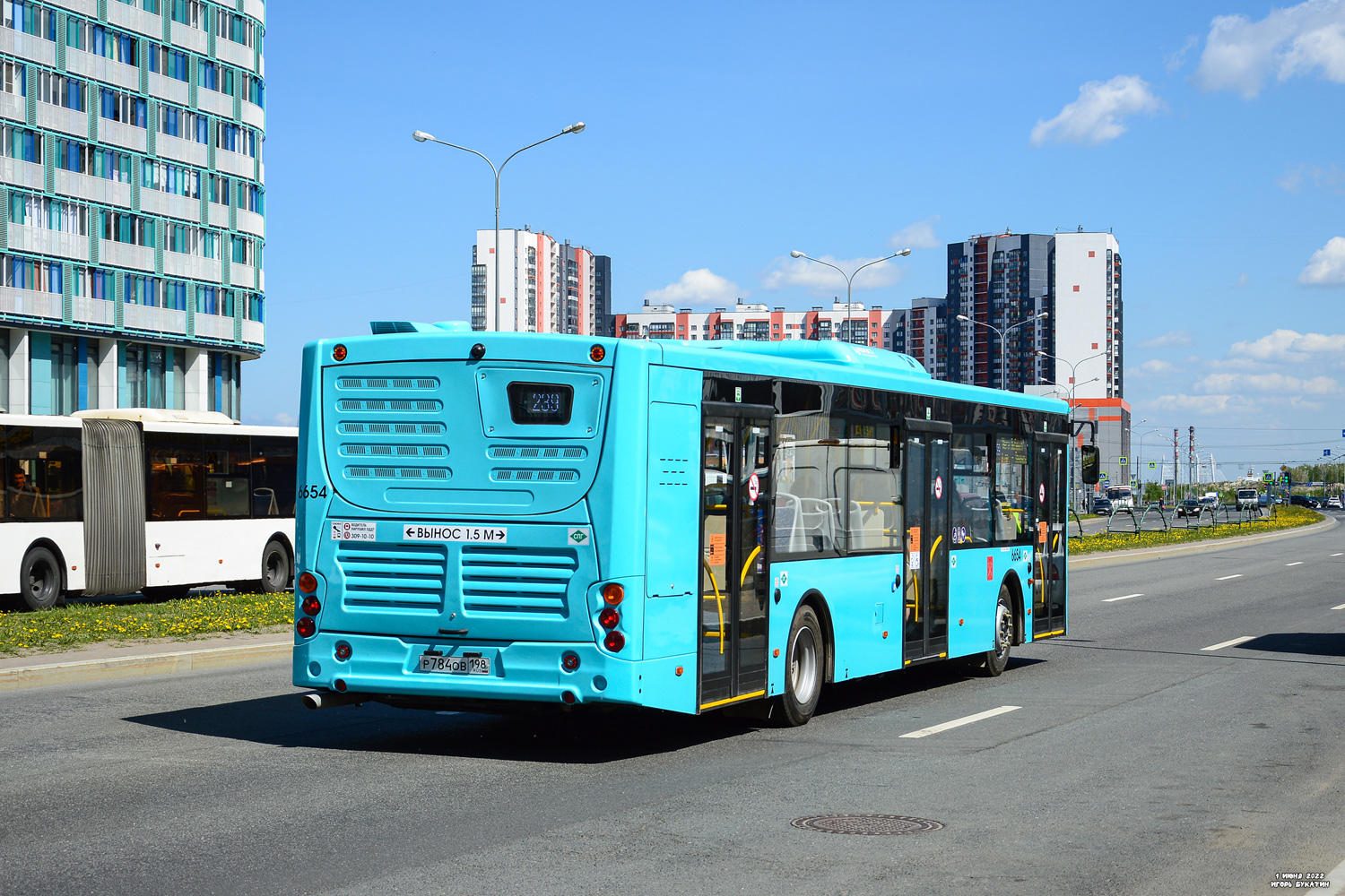 Szentpétervár, Volgabus-5270.G2 (LNG) sz.: 6654